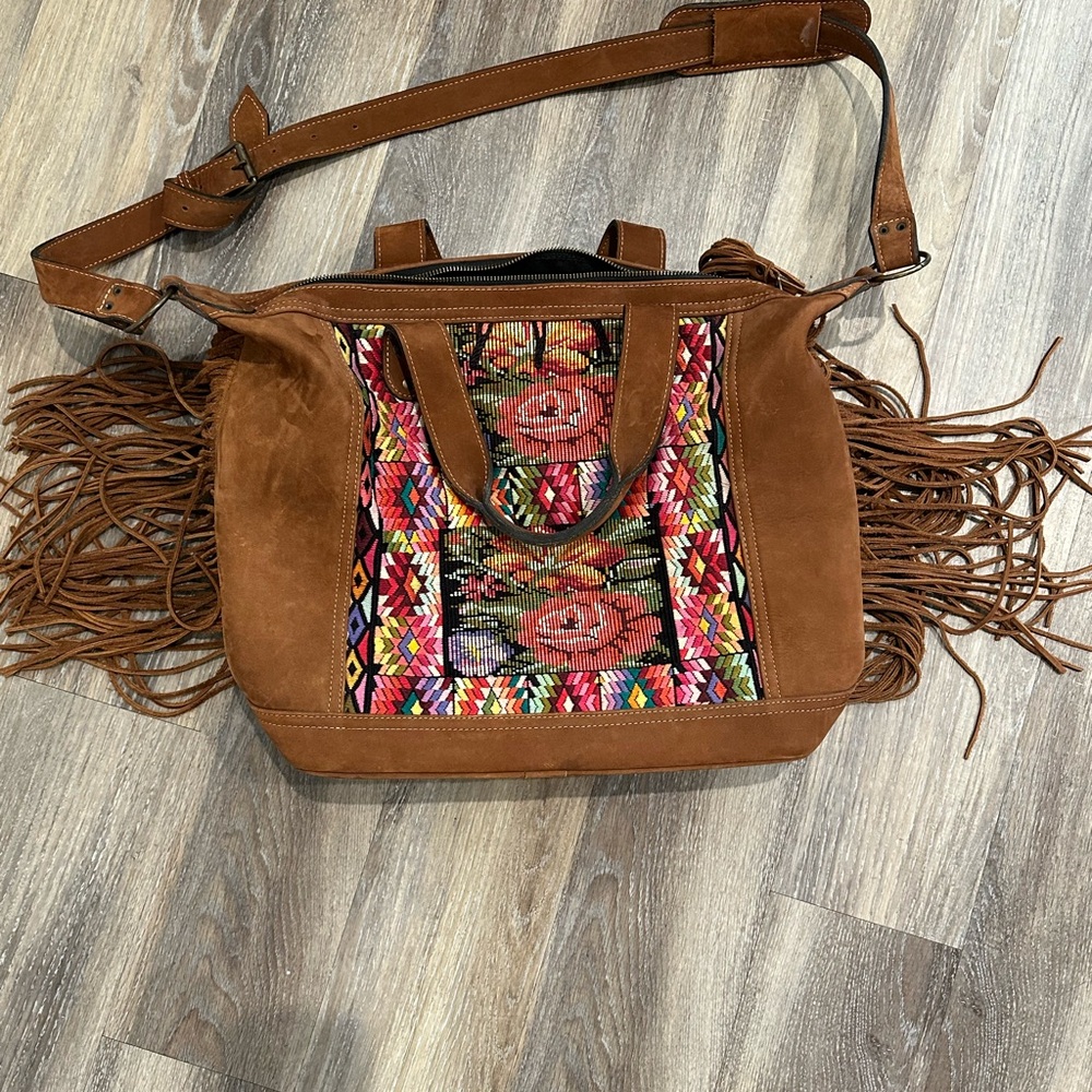 Handcrafted Guatemalan Leather Travel Bag – Like New